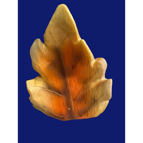 Squirrel Figurine With Fall Autumn Leaf and Acorn - Picture 6 of 12